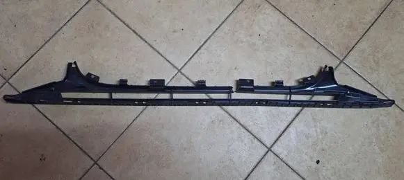 Front bumper lower grill