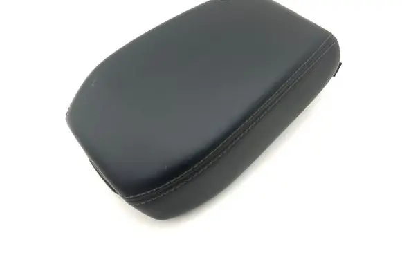 Nissan Qashqai J12 Armrest 