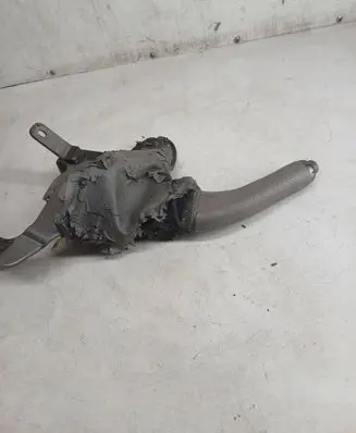 KIA Sorento Handbrake/parking brake lever assembly