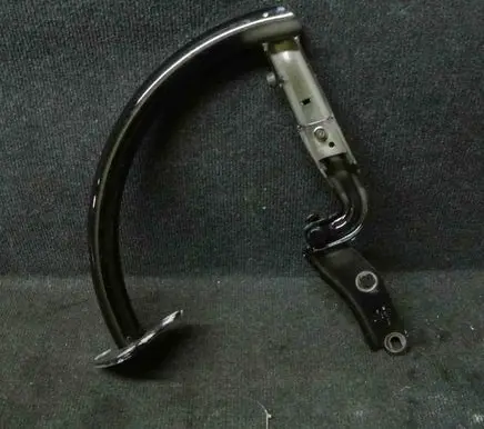 Volkswagen PASSAT B6 Tailgate/trunk/boot hinge 3C5827302