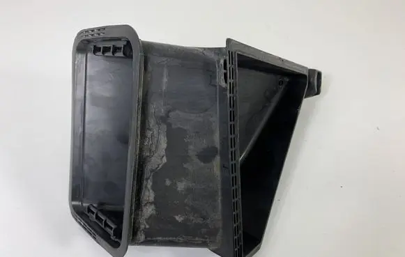 BMW X5 E70 Air filter box cover 9175486