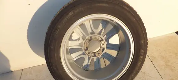 Toyota Land Cruiser (J200) R20 spare wheel 