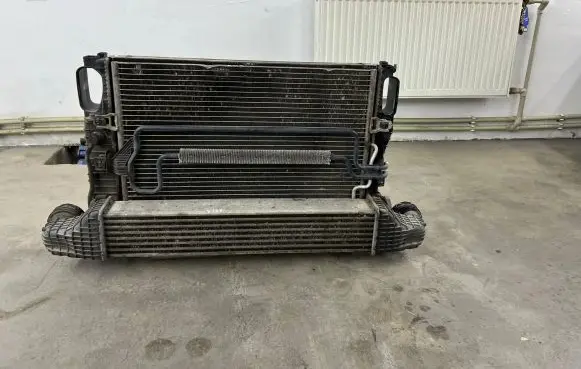 Mercedes-Benz CLS C219 Radiator set A2115003402 A2115001254