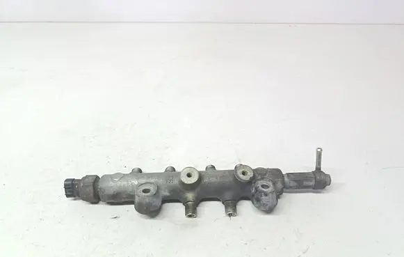 Mazda 6 Fuel main line pipe 04H4953