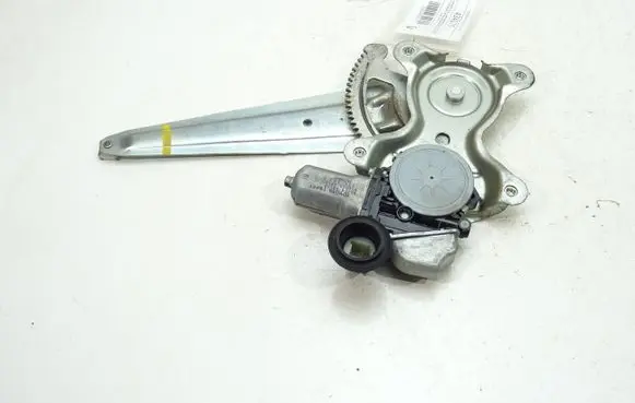 Toyota Highlander XU40 Rear door window regulator with motor 85710-60180