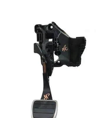 Alfa Romeo Tonale Brake pedal 