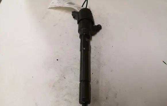 Fuel injector