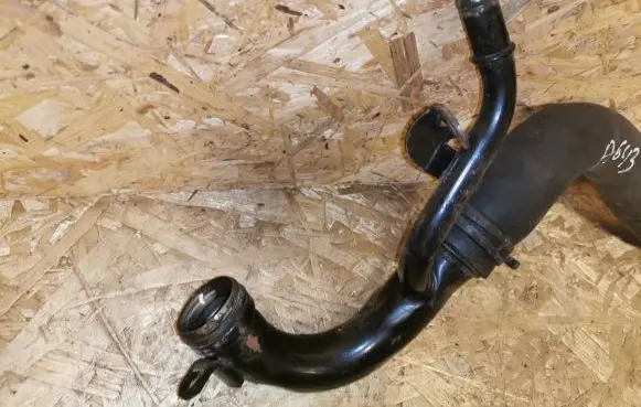 Opel Insignia A Coolant pipe/hose A643