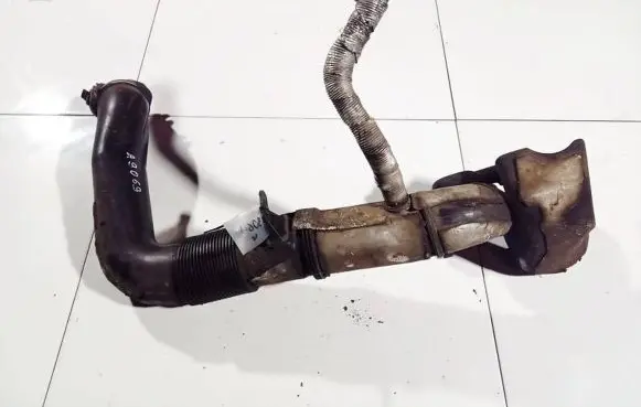 Volvo V50 Intercooler hose/pipe