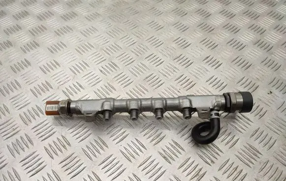 Audi A4 S4 B8 8K Fuel main line pipe 03L130089Q 057130764AB 0281006075
