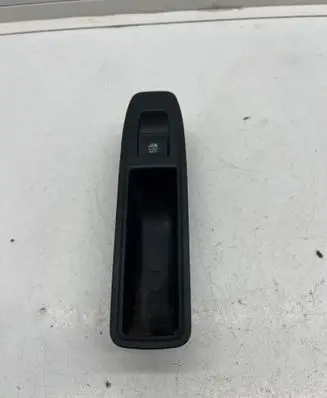 Renault Clio V Electric window control switch 829509794R