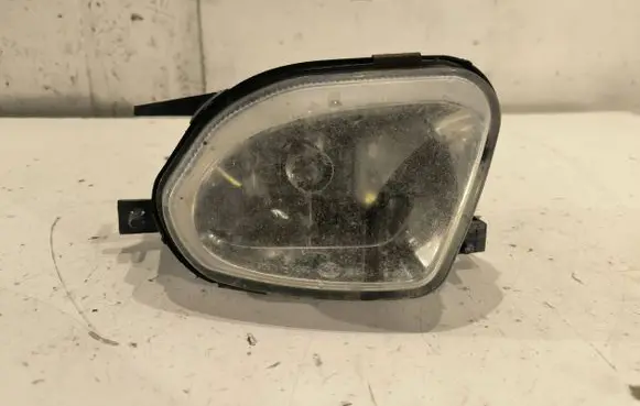 Mercedes-Benz E W211 Front fog light A2118200556 1NB00827501