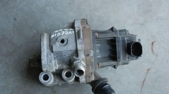 Iveco Daily 4th gen EGR valve XXX 150KM