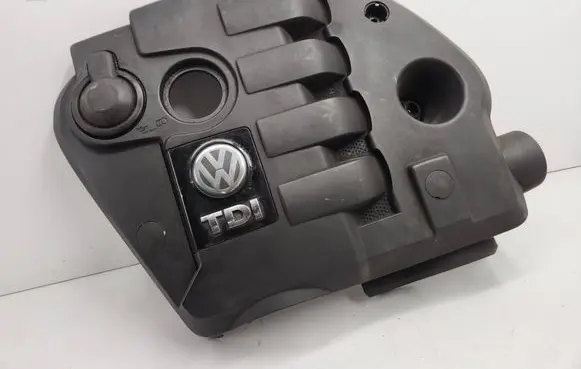 Engine cover (trim)