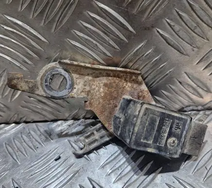 Headlight/headlamp level sensor