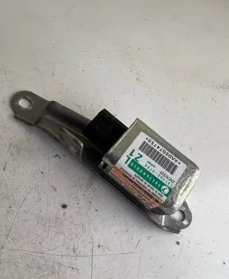 Subaru Outback Airbag deployment crash/impact sensor 1879000700 98236AG010