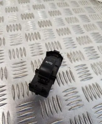 Lexus IS 220D-250-350 Electric window control switch 8403053020