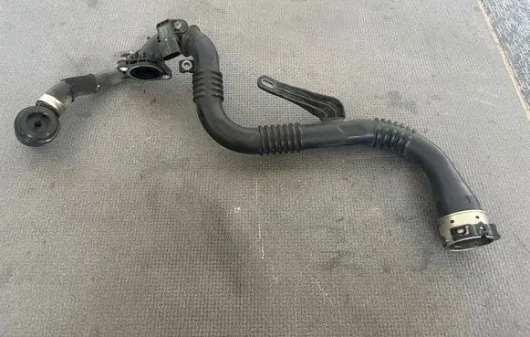 Renault Clio IV Intercooler hose/pipe 223650002R 0281006029 H8200758731