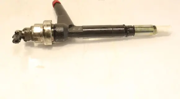 Opel Corsa C Fuel injector 