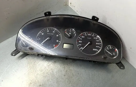 Peugeot 406 Speedometer (instrument cluster) 9630372980