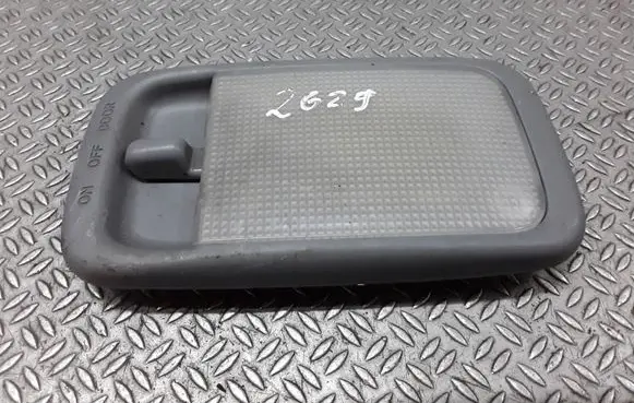 Toyota RAV 4 (XA20) Rear seat light