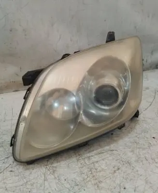 Toyota Avensis T250 Headlight/headlamp