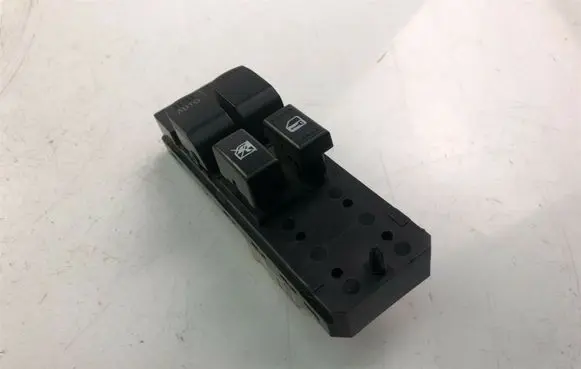 Suzuki Swift I Electric window control switch 62J102296T K5470