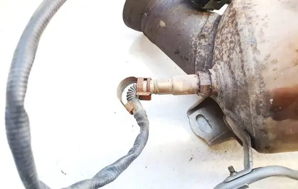 Mercedes-Benz C AMG W204 Lambda probe sensor 0035127018
