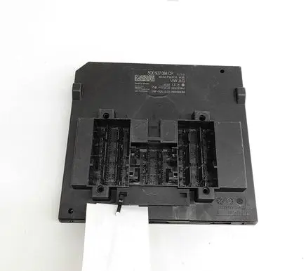 Volkswagen Golf VII Central body control module A2C10392804 5WK50254