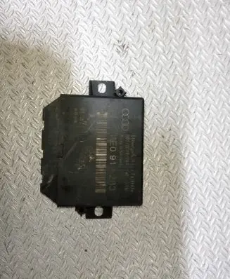 Audi A6 S6 C5 4B Parking PDC control unit/module 8E0919283
