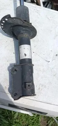 KIA Carens III Front shock absorber/damper