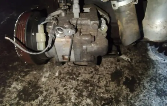 Mazda 323 F Air conditioning (A/C) compressor (pump) a12a0ah4ju