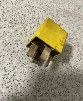 BMW 5 E34 Other relay 13903833 22210514