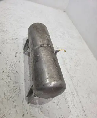 BMW 7 G70 Air suspension tank/reservoir 37205A67193