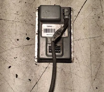 Audi A4 S4 B6 8E 8H Headlight ballast module Xenon 89015132 73010137N