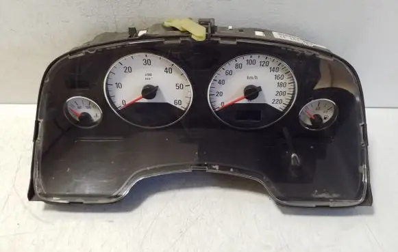 Opel Zafira A Speedometer (instrument cluster) 96251063
