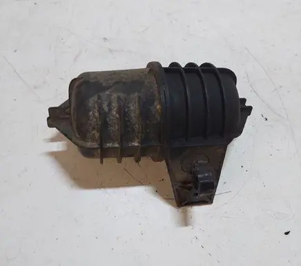 BMW 5 E39 Vacuum air tank 11652247620