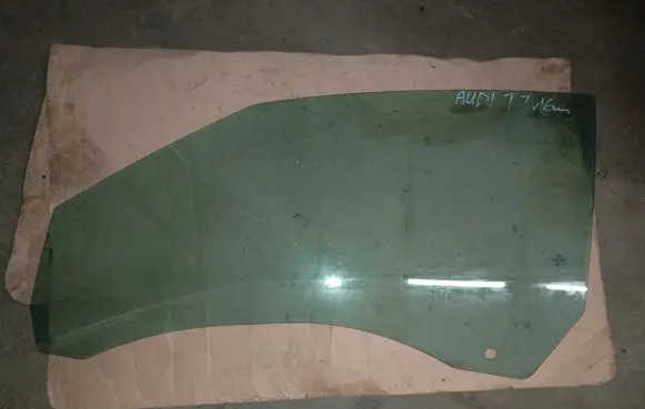 Audi TT TTS RS Mk3 8S Front door window/glass (coupe) 