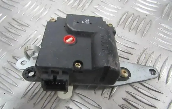 Hyundai Elantra Air flap motor/actuator