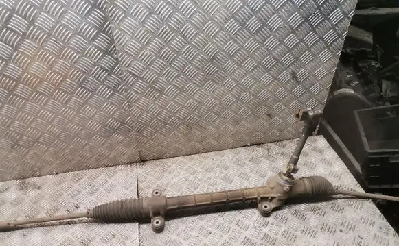 Toyota Avensis T250 Steering rack