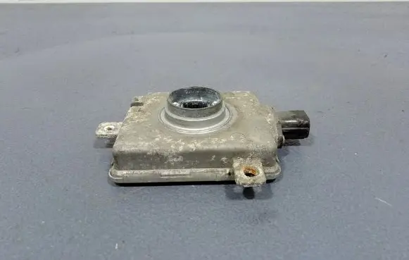 Mazda MX-5 NC Miata Voltage converter/converter module W3T15671