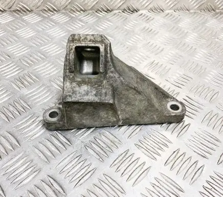 BMW 5 F10 F11 Engine mounting bracket 6775904