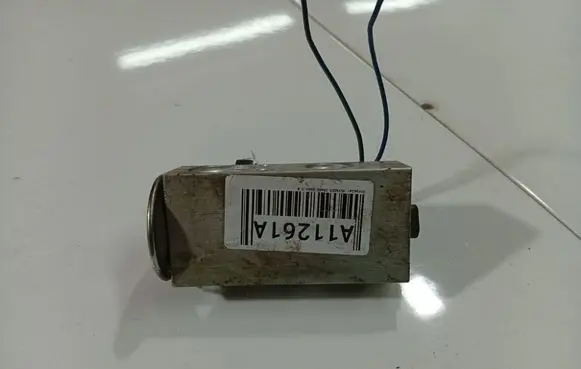 Chrysler Grand Voyager IV Air conditioning (A/C) expansion valve 