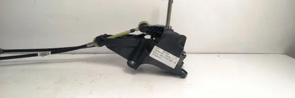 Ford Focus Gear shifter/selector H1FR7C453CNB HC61338 HFR7C453CNB