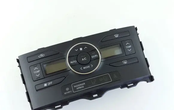 Toyota Auris 150 Climate control unit 5590002300 KL7060