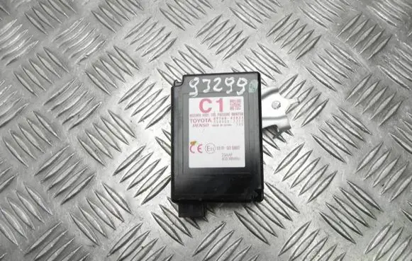 Toyota RAV 4 (XA40) Tire pressure control unit 8976042031 G3299