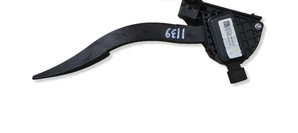 Jaguar XE Accelerator throttle pedal GX739F836CA