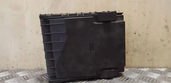 Volkswagen PASSAT CC Fuse box cover 1K0937132F