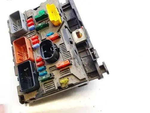 Peugeot 307 Fuse box set 9661087080 9636079380