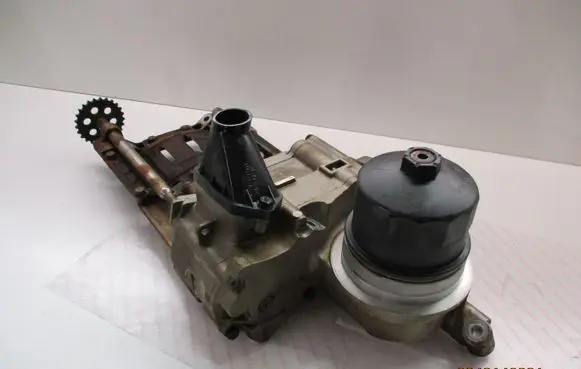 BMW X5 E53 Oil pump 7539446 7534051 N62B44A